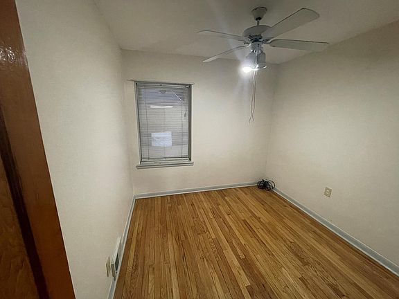 4th image of 5305 W Winona St APT 1