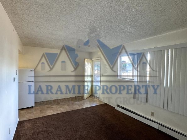 706 Downey St APT 27