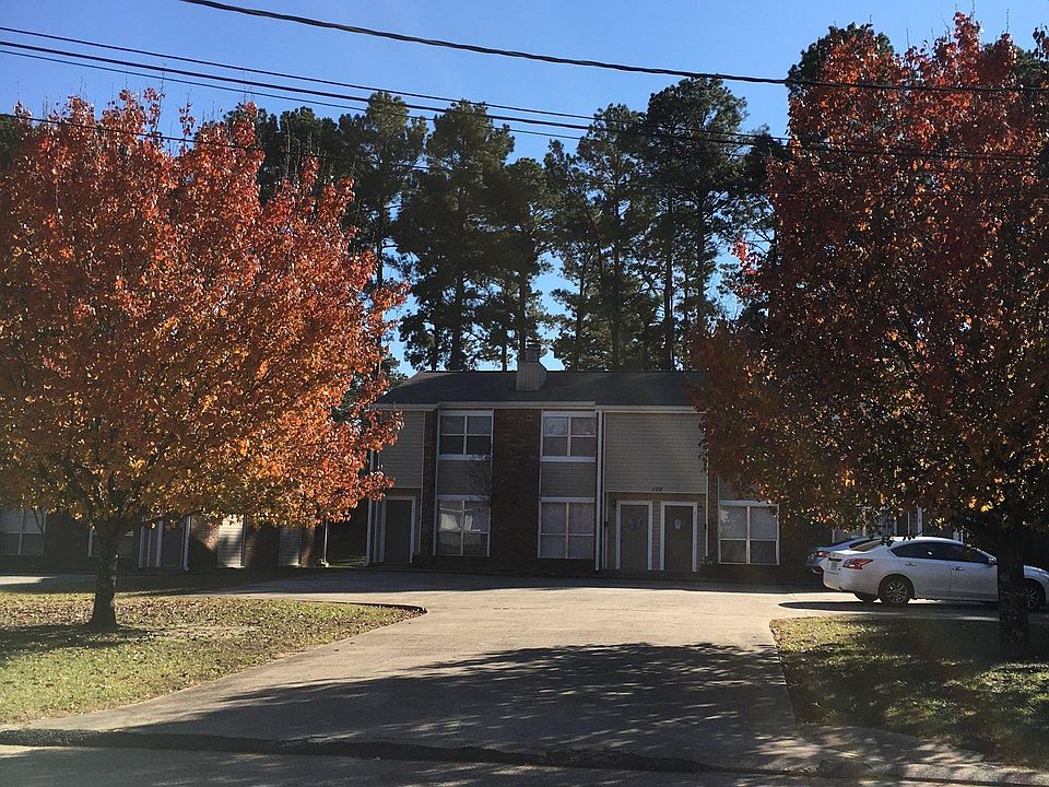 2nd image of 100 Chestnut Ter
