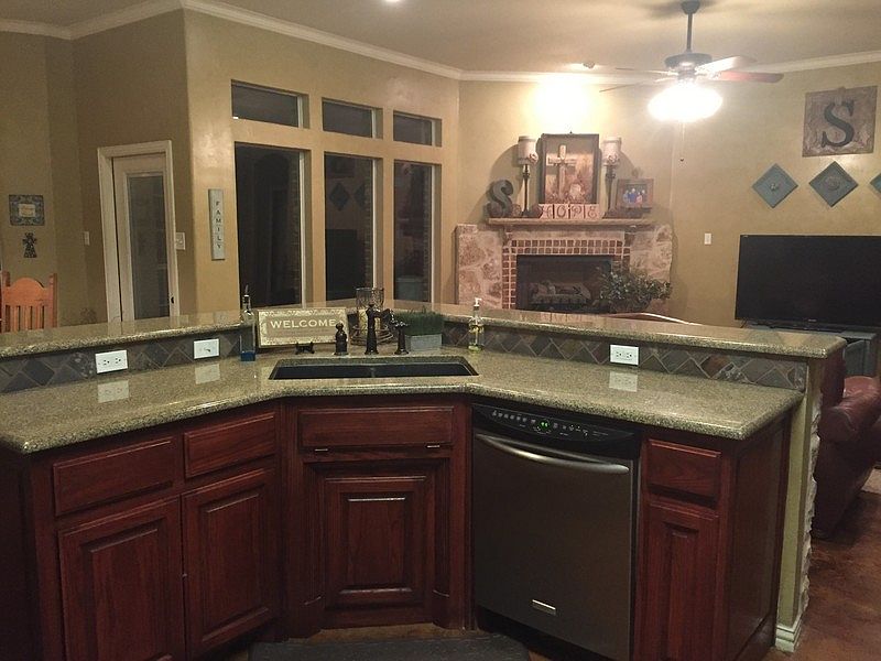 2nd image of 1000 Ronald Rd