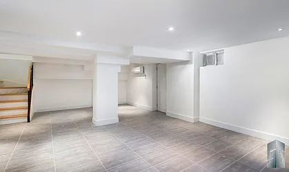 Rented by Skyline Group Real Estate