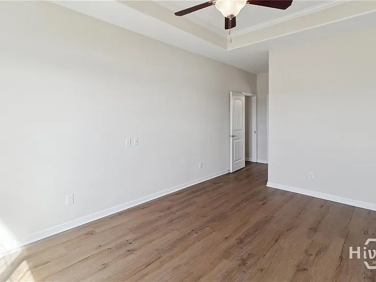 117 Greyfield Cir — Photo 11