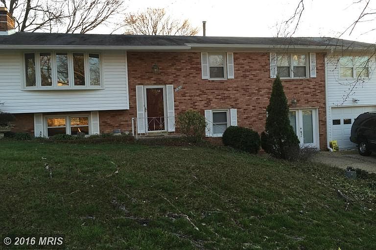 2nd image of 6203 Harley Ln