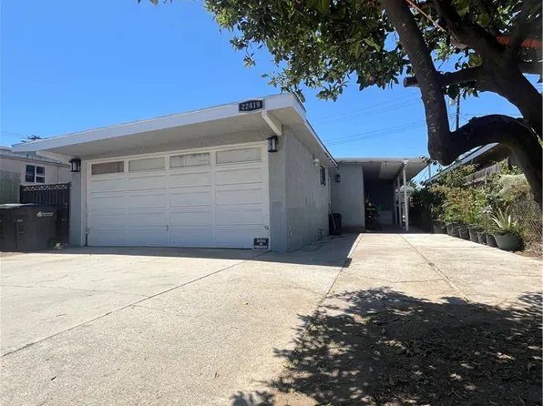 22419 Ibex Ave, Hawaiian Gardens, CA 90716