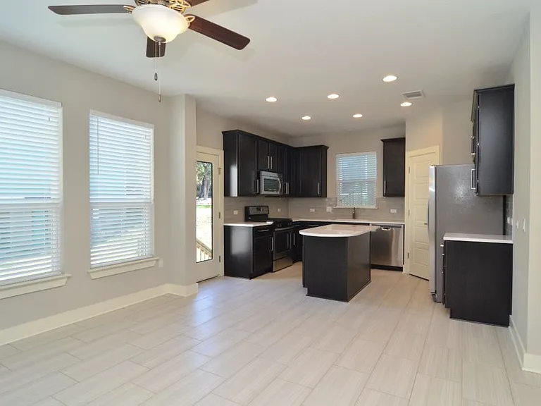 2921 Bond Dr — Photo 3