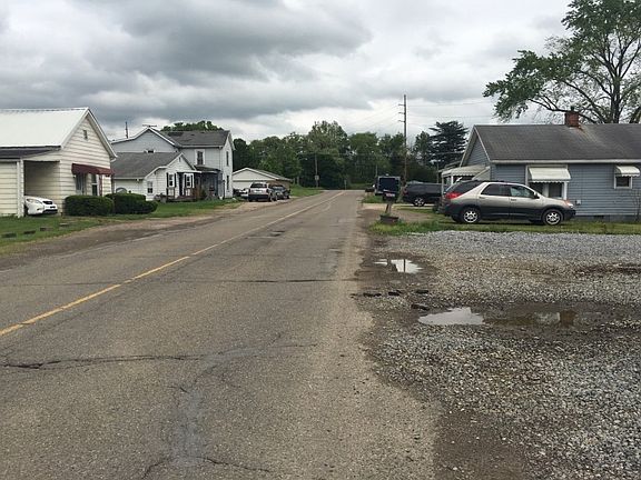 4th image of 2253 North Ave