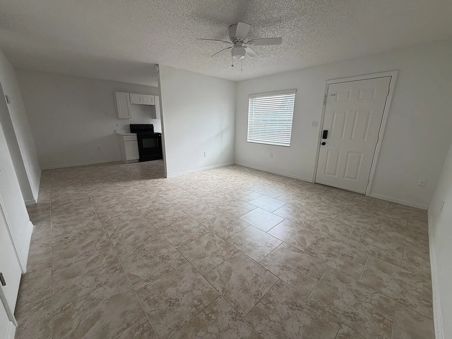 900 N Bay Street - 8 — Photo 2