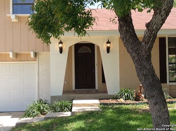 2nd image of 2303 Nashwood Dr