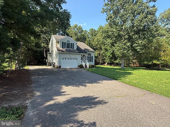 4th image of 304 Thornhill Dr