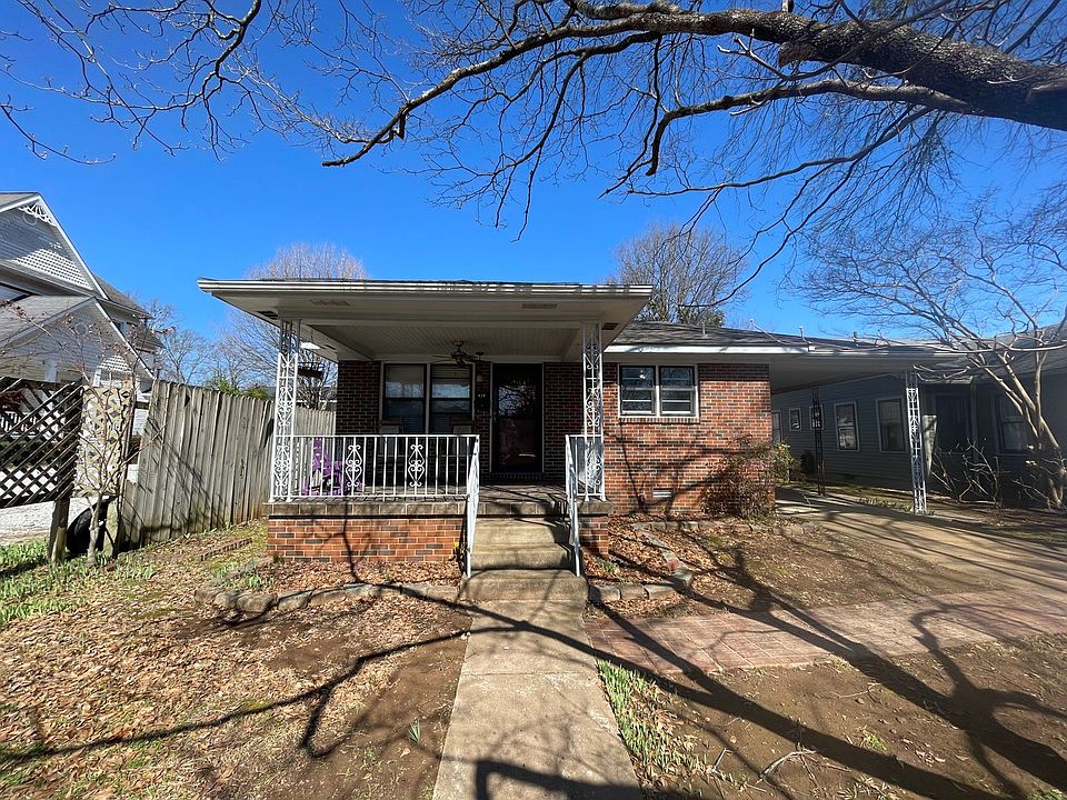 1st image of 818 Grant St SE