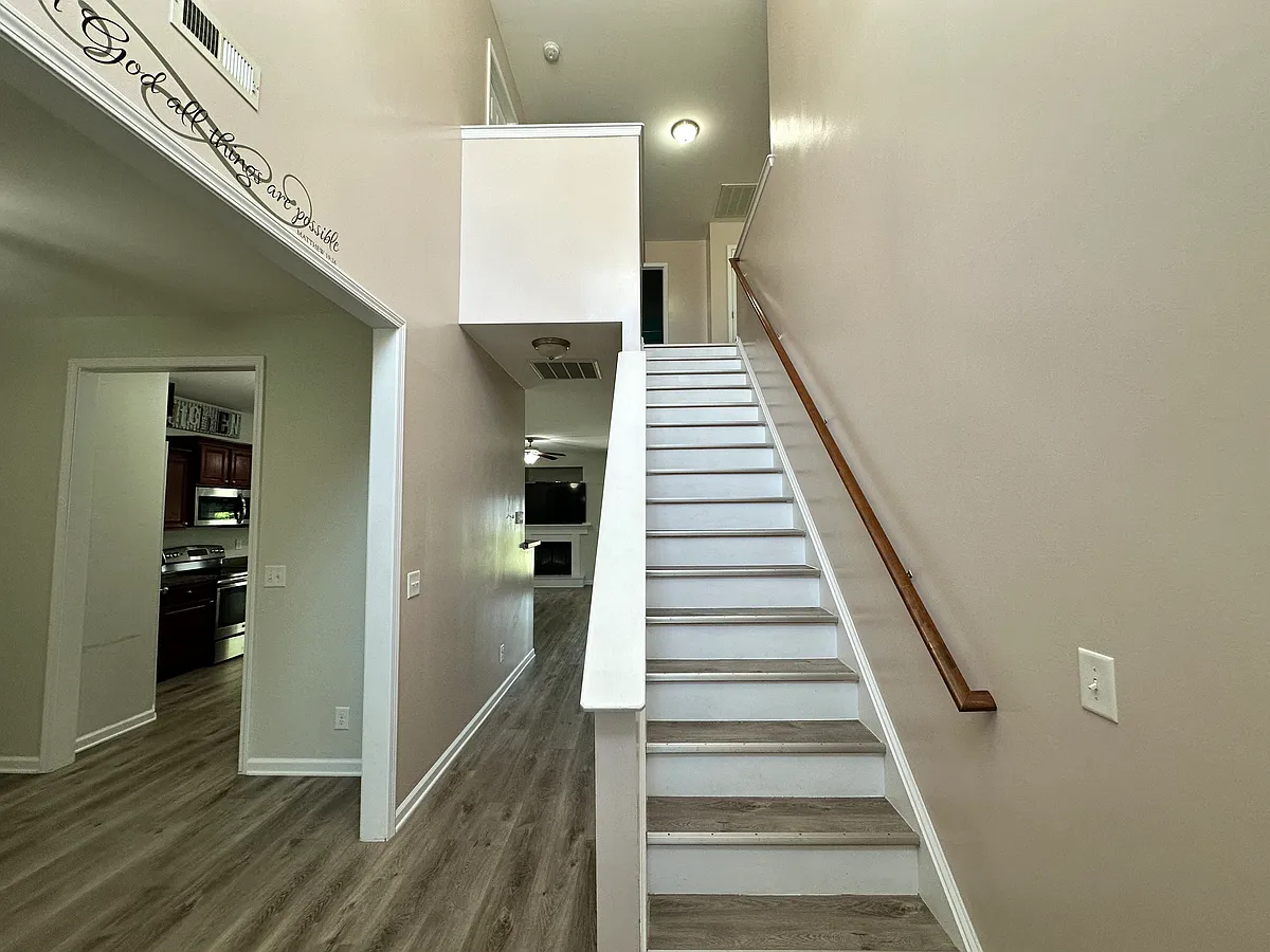 Building Photo - 119 Landover Dr