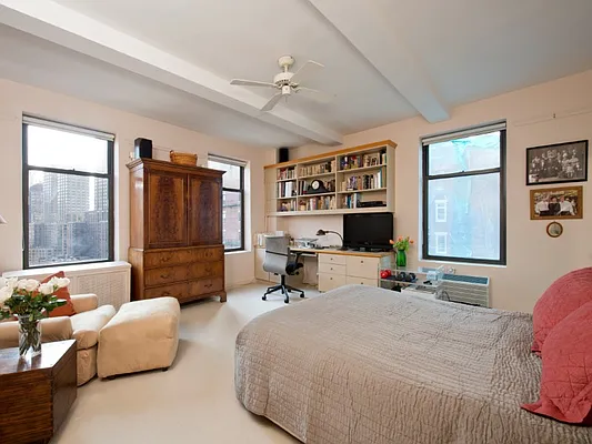 Sold by Sotheby's International Realty | media 12