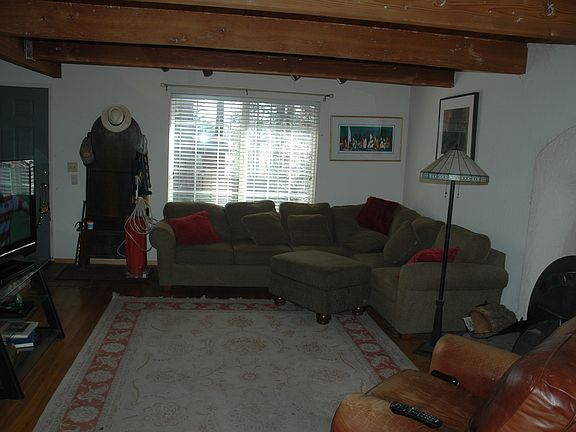 4th image of 691 El Dorado Ave