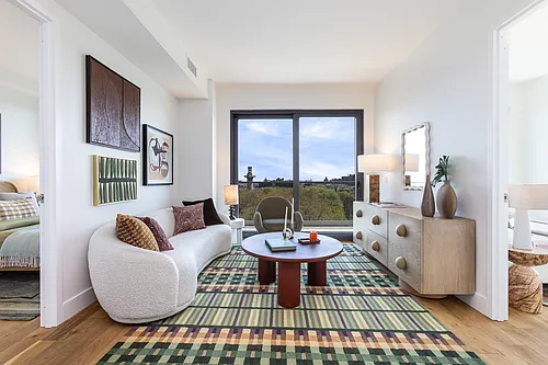 240 Willoughby St #7L Photo 1