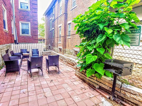 5th image of 1350 Neil Ave APT M