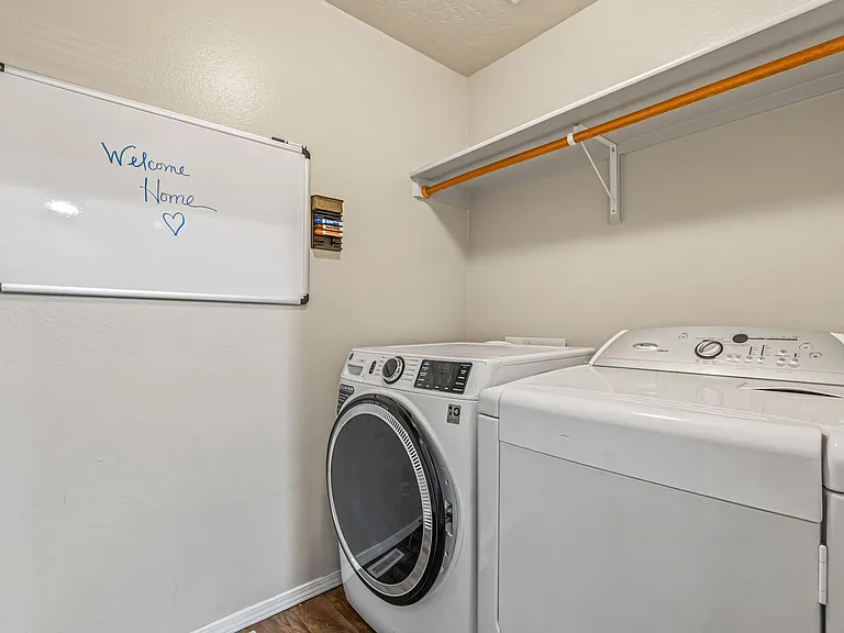 3614 E Hand Cart Ln — Photo 16