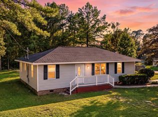 169 Ravenell Dr, Saint Stephen, SC 29479