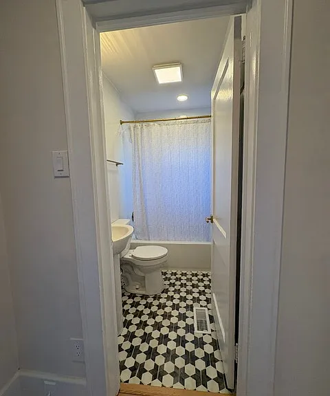 758 Maple St #760 — Photo 8