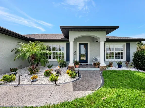 8 Amidship Rd, Placida, FL 33946