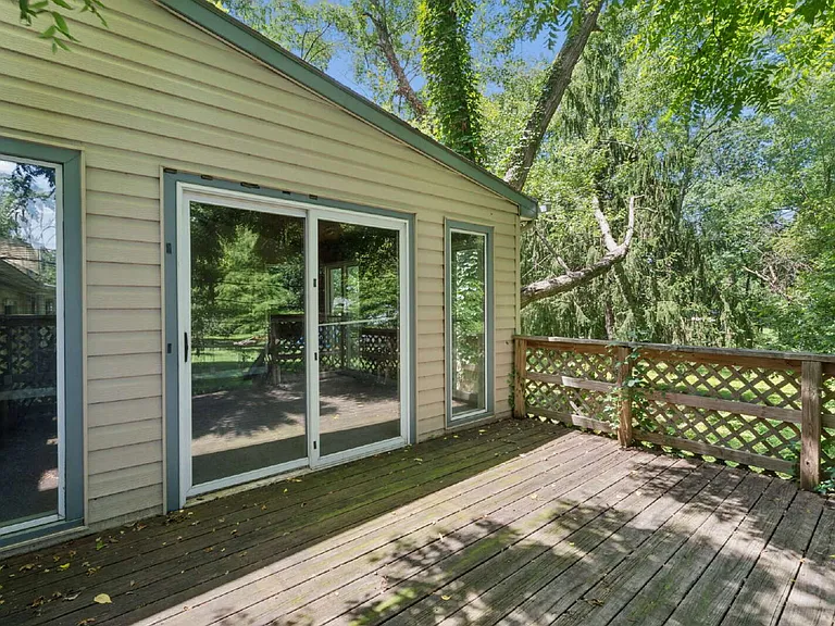 11106 Applewood Dr — Photo 36