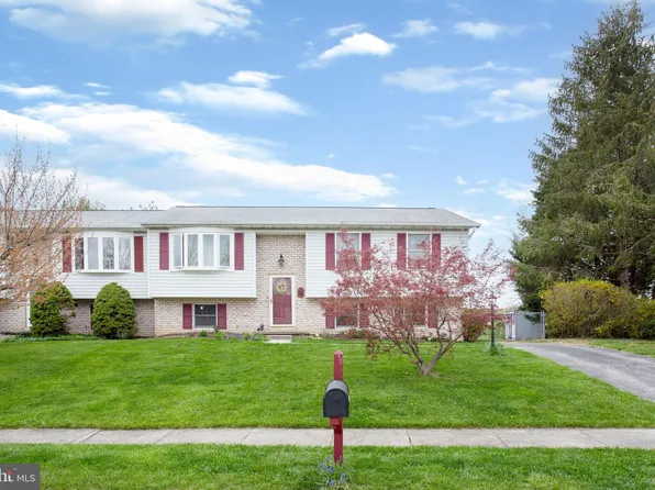 231 S Lincoln Dr, Hanover, PA 17331