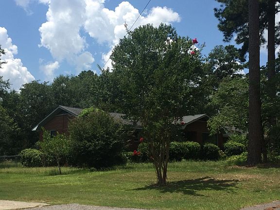 3rd image of 213 Pineland Dr