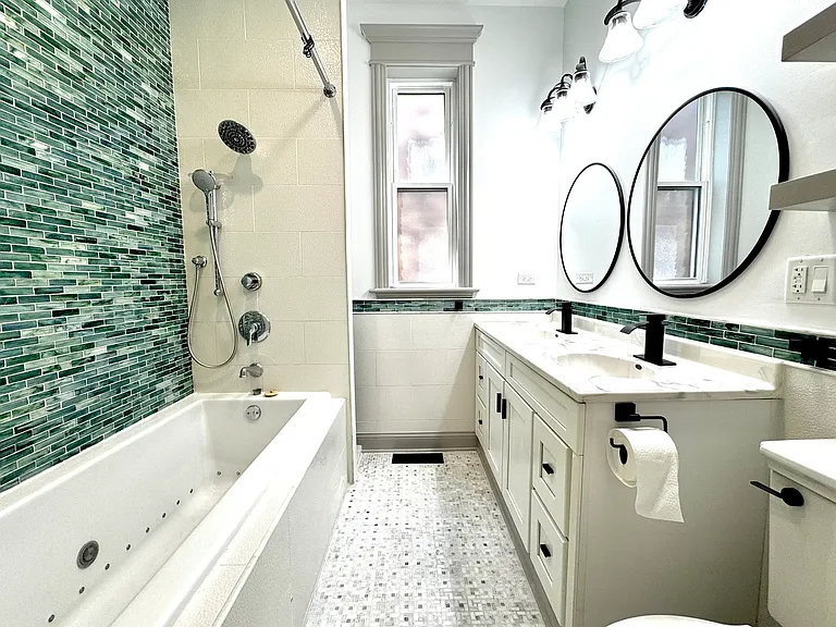 2424 N Mozart St #2 — Photo 20