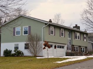 25 Hillview Dr, Norwich, NY 13815
