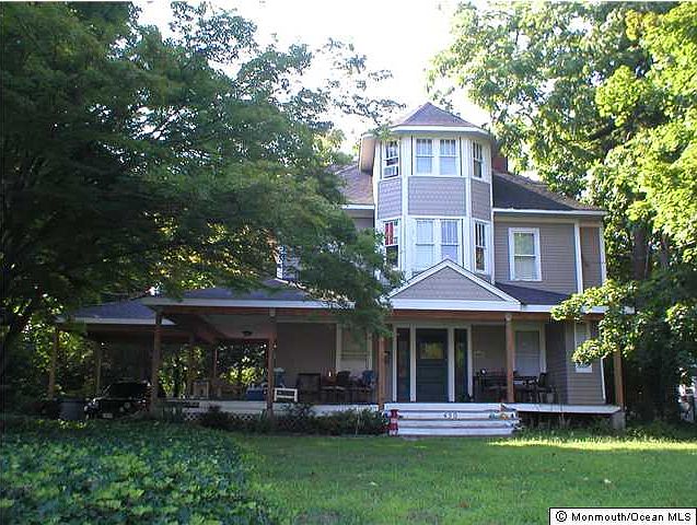 2nd image of 450 Westwood Ave
