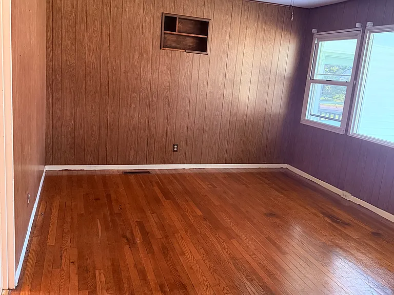 68 Pilgrim Dr — Photo 6