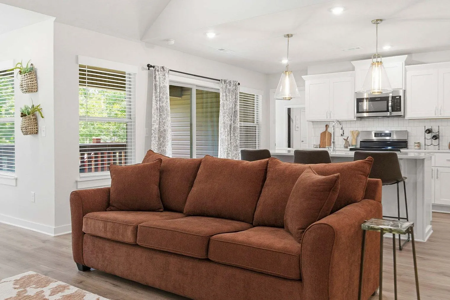2 bed, 2.0 bath, $3,703 — Photo 3