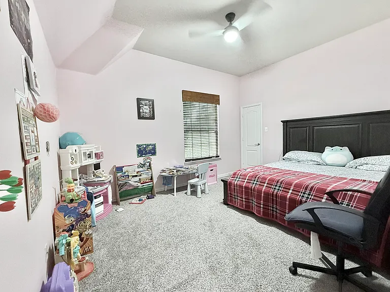 7430 Hidden Cove Ln — Photo 29