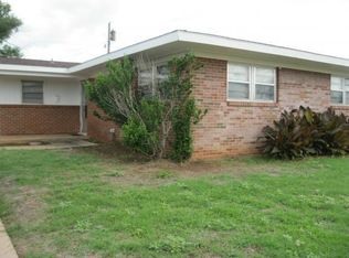 312 Iroquois Trl #A, Burns Flat, OK 73624