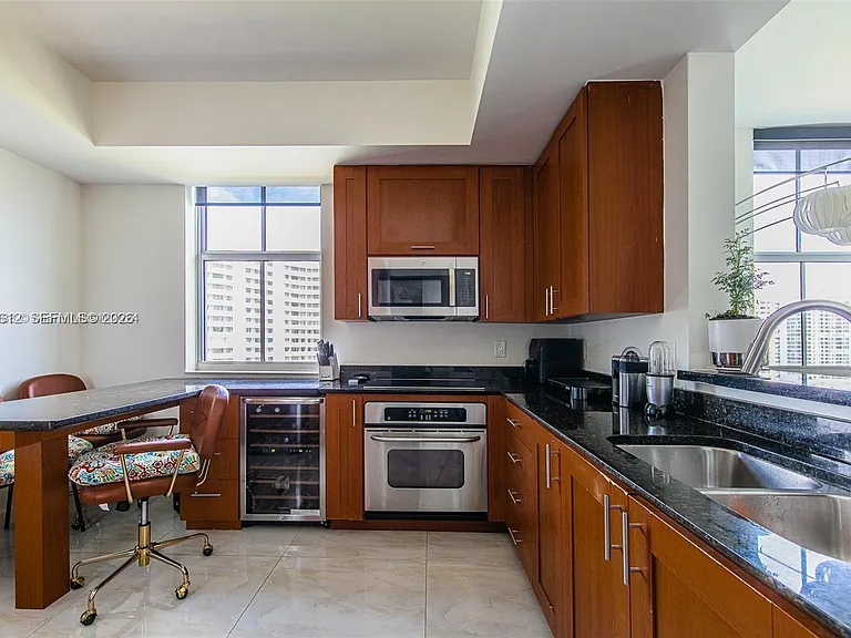 3340 NE 190th St #1101 — Photo 8