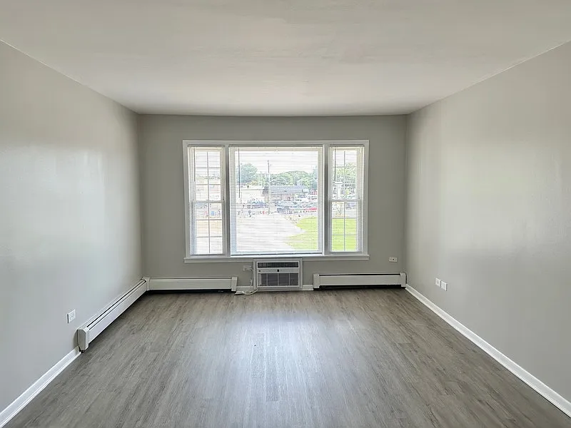 2 bed, 1.0 bath, 950 sqft, $1,575 — Photo 4