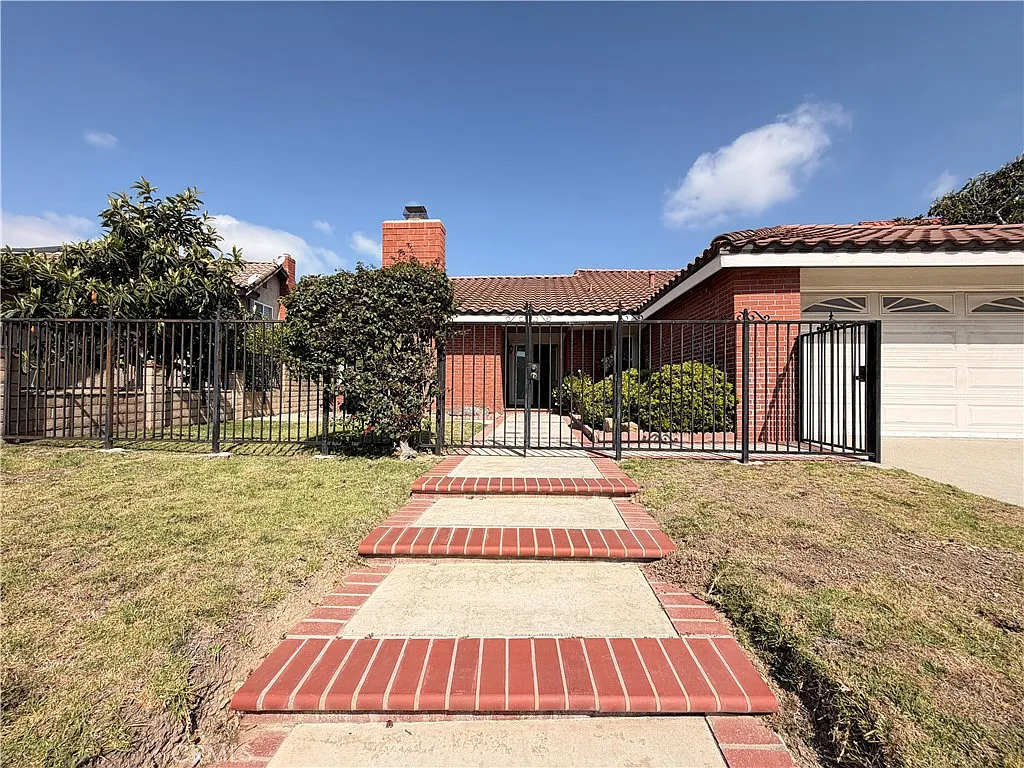 Building Photo - 3259 Hawkwood Rd