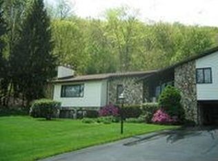 876 Upland Dr, Elmira, NY