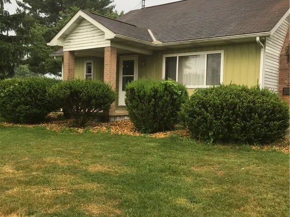 171 Camp Meeting Rd, Clinton, PA 15026