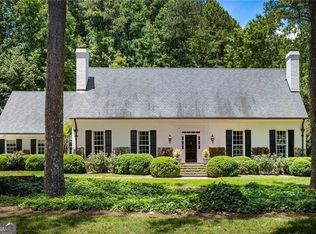 931 Dumbarton Ct NW, Atlanta, GA 30327