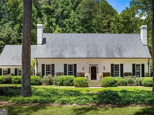 931 Dumbarton Ct NW, Atlanta, GA 30327