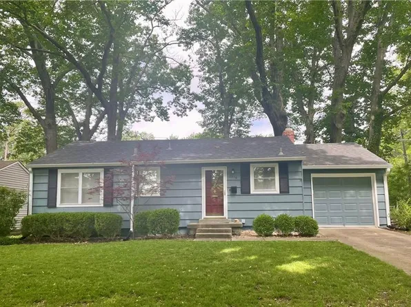 7116 Linden St, Prairie Village, KS 66208