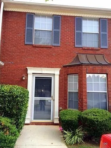 2 bed, 2.5 bath, 1372 sqft, $1,450 — Photo 1