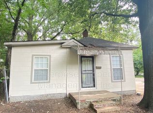 1113 E Pkwy S, Memphis, TN 38106