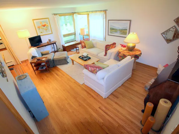 5613 Bjelde Ln APT D, Monona, WI 53716