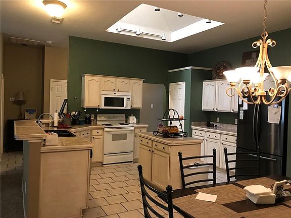 5th image of 622 Joy Ln