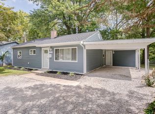 900 N 40th St, Belleville, IL