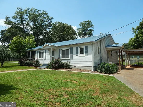 201 Vinson St, Byron, GA 31008