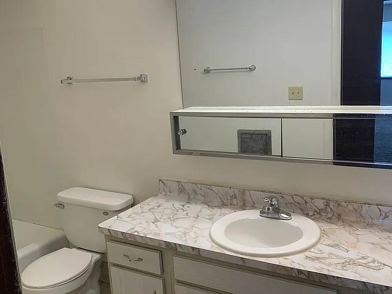 29 Alexander Ave — Photo 31