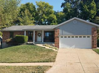 3033 Olde Post Rd, Saint Louis, MO 63129