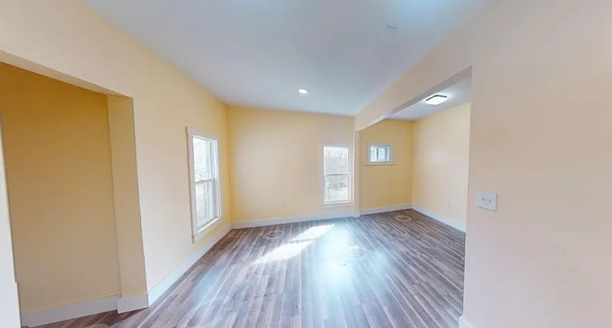 2 bed, 1400 sqft, $1,350 — Photo 2